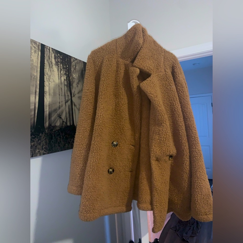 XXL brand new caramel colored teddy coat with buttons